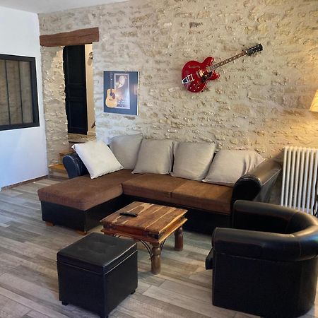Les Lofts Lägenhet LʼIsle-sur-la-Sorgue Exteriör bild