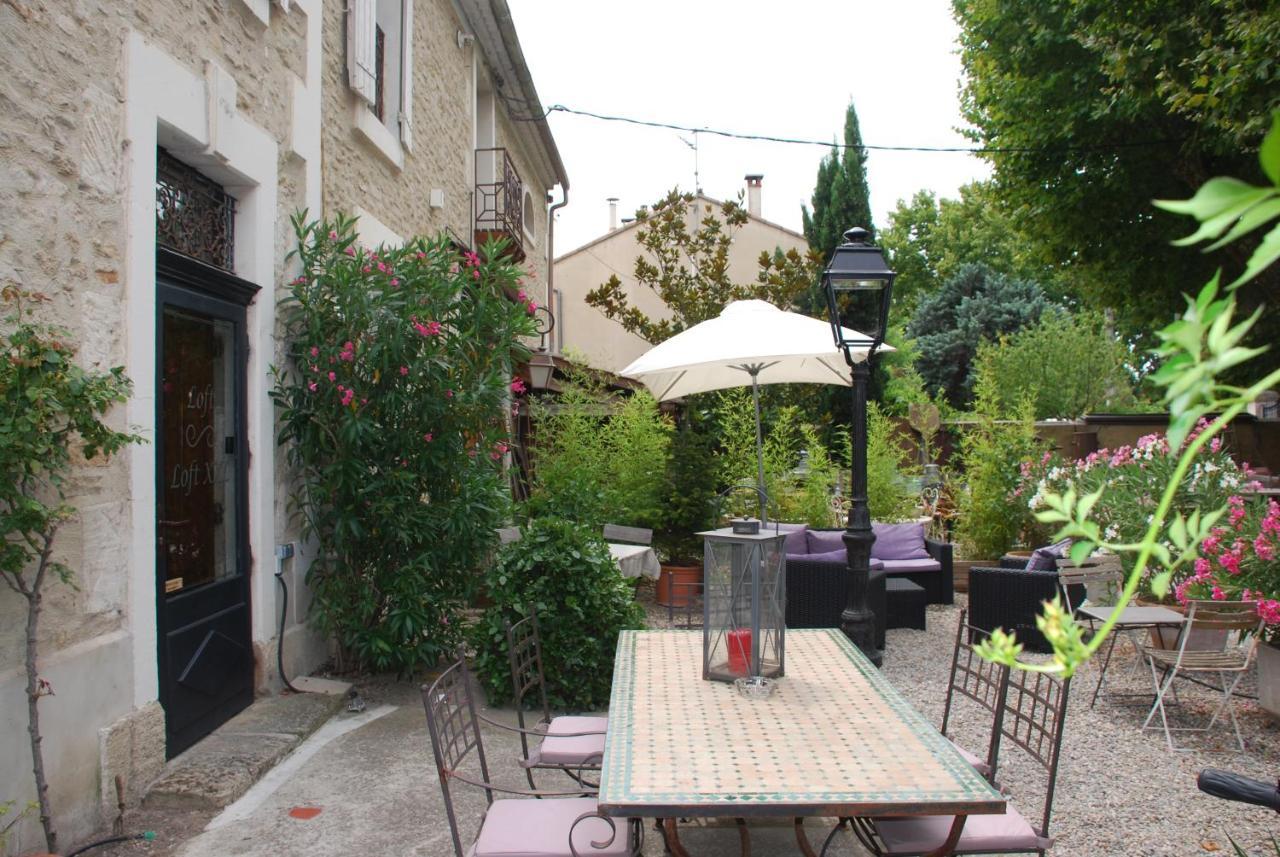 Les Lofts Lägenhet LʼIsle-sur-la-Sorgue Exteriör bild