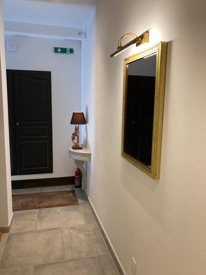 Les Lofts Lägenhet LʼIsle-sur-la-Sorgue Exteriör bild