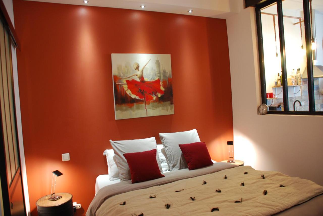 Les Lofts Lägenhet LʼIsle-sur-la-Sorgue Exteriör bild