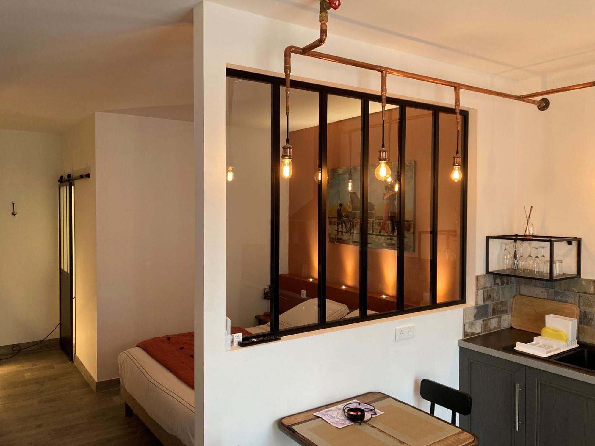 Les Lofts Lägenhet LʼIsle-sur-la-Sorgue Exteriör bild